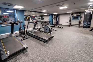 1 bed studio, Calton Road, Holyrood, Edinburgh, EH88DP - Image 11